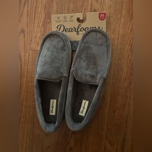 Dearfoams Men’s Grey Comfy Comfortable Memory Foam Sz M (9-10) Slippers - NWT